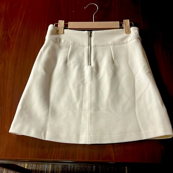 Anthropologie Maeve white mini skirt X-X-Sml. Never worn, brand new. - Picture 2 of 2